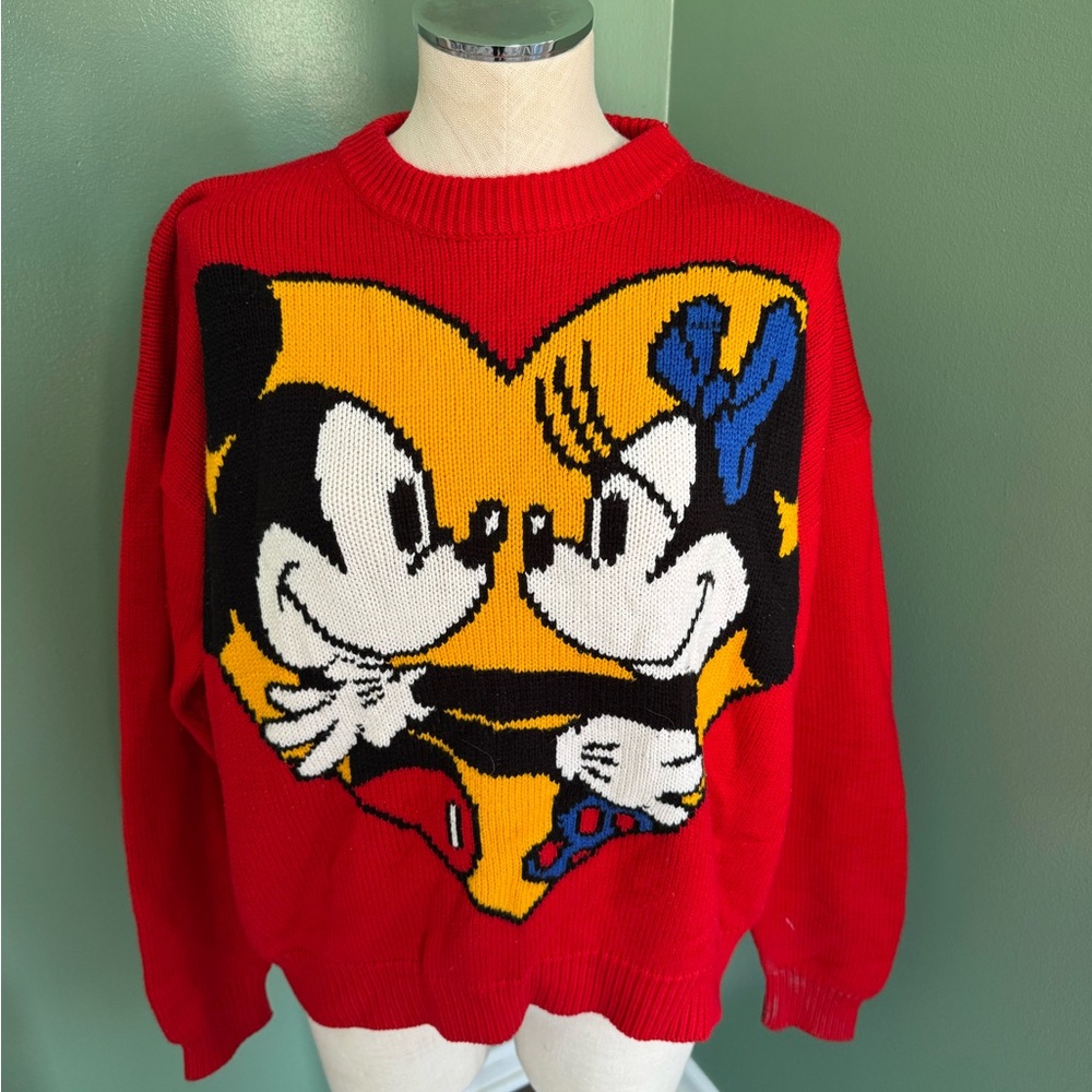Vintage Women’s Mickey & Minnie sweater